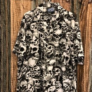 🔥Final Markdown Men’s Casual Skulls Shirt